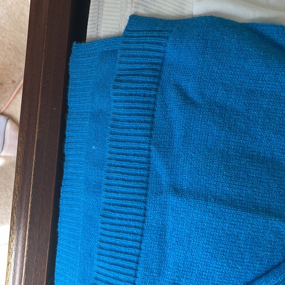 Banana Republic sweater NWOT! - Picture 5 of 6